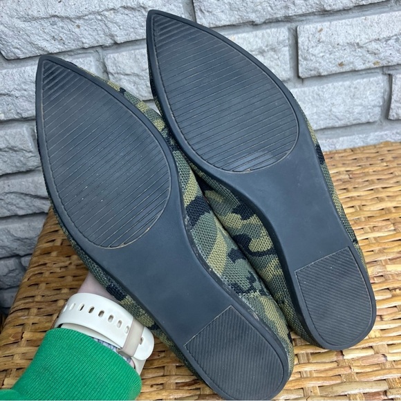 Steve Madden Rosy Point Toe Ballet Flat - Picture 5 of 6